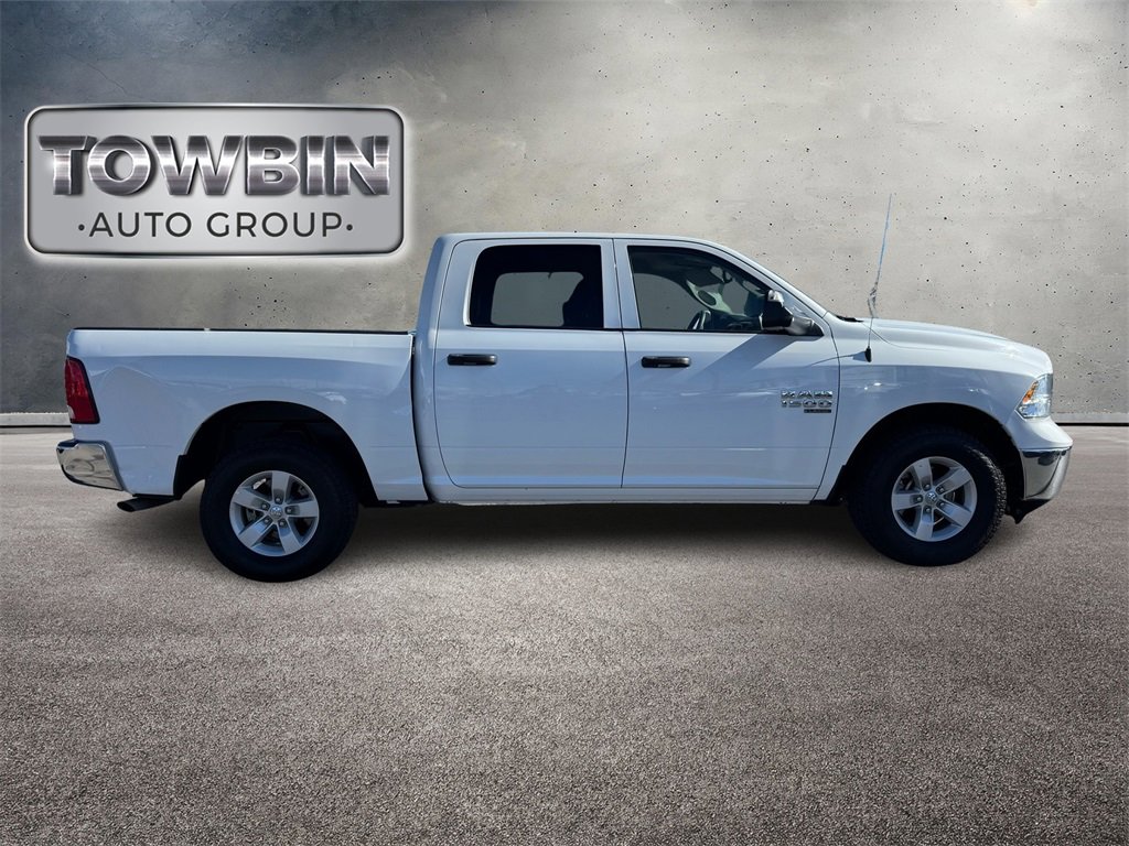 Used 2023 RAM 1500 Classic SLT w/ Trailer & Traction Group image 3