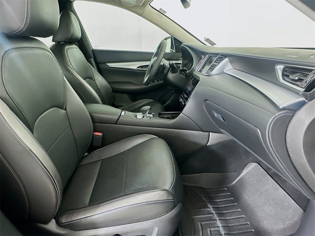 Used 2020 INFINITI QX50 Sensory w/ Proactive Package image 9