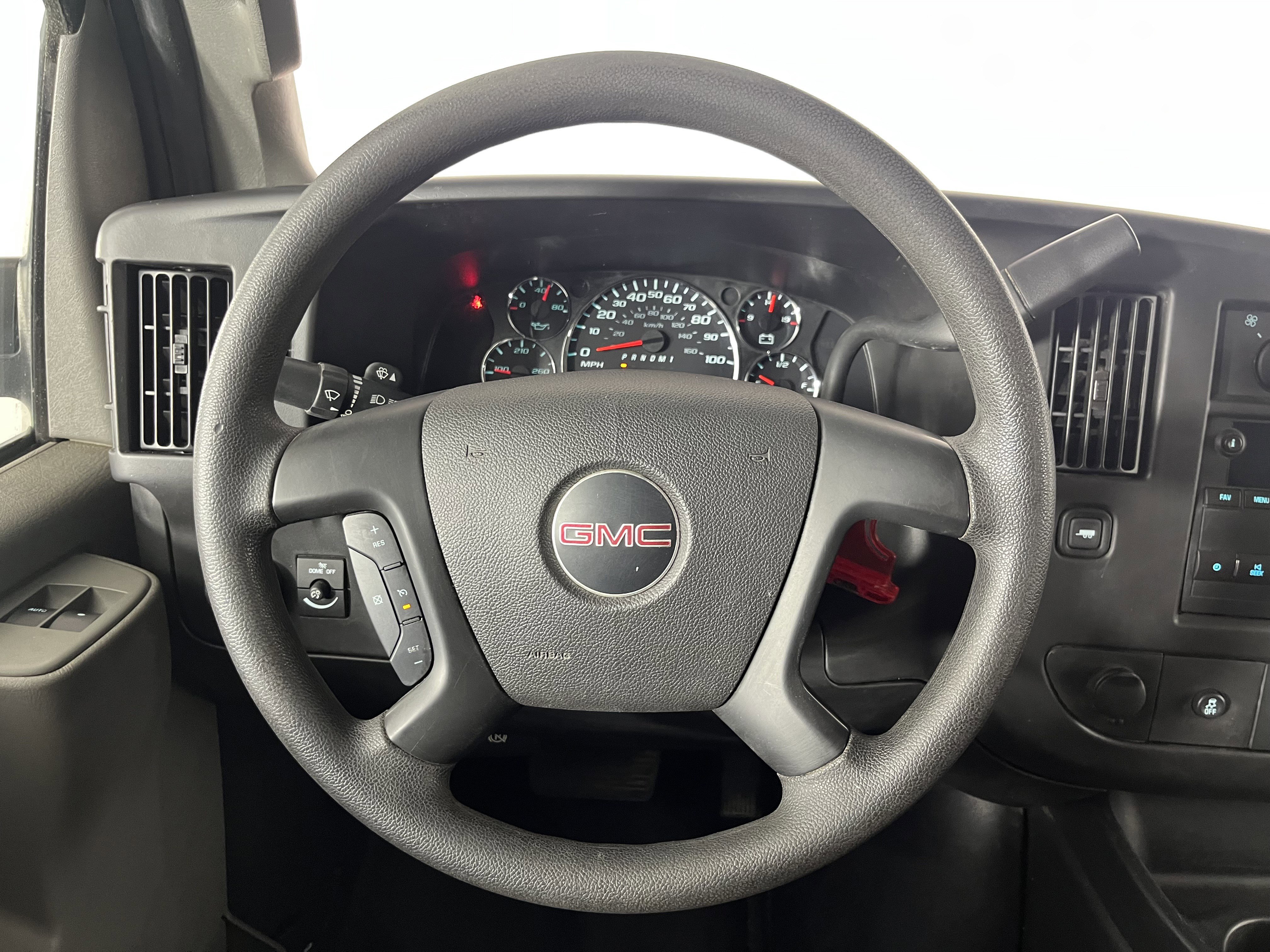 Used 2016 GMC Savana 2500 image 12