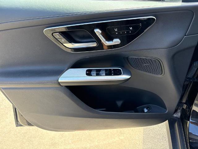 Used 2024 Mercedes-Benz GLC 300 GLC 300 image 14