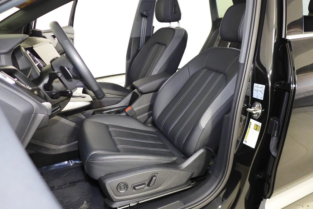 Used 2023 Audi Q4 e-tron Premium Plus w/ Premium Plus image 22