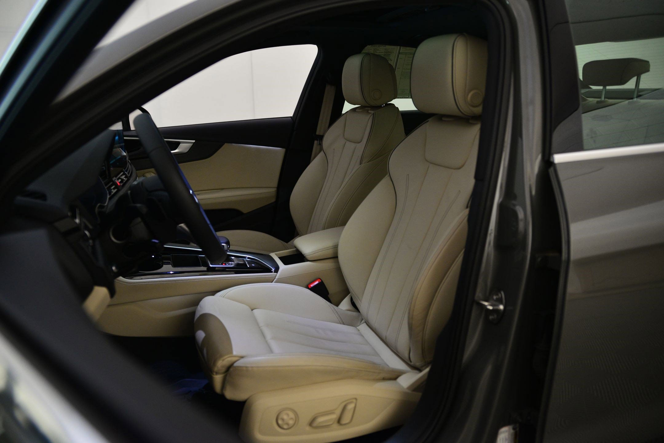 Certified 2023 Audi A4 2.0T Premium Plus w/ Premium Plus Package image 4