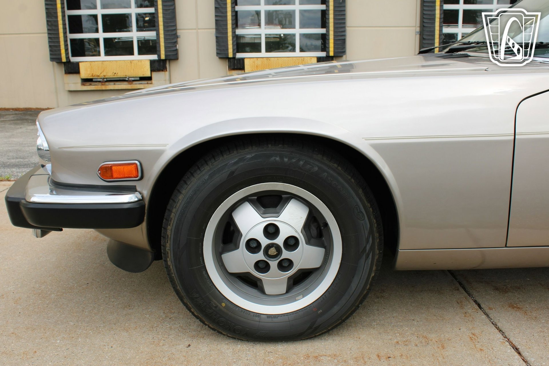 Used 1988 Jaguar XJS V12 Convertible image 40