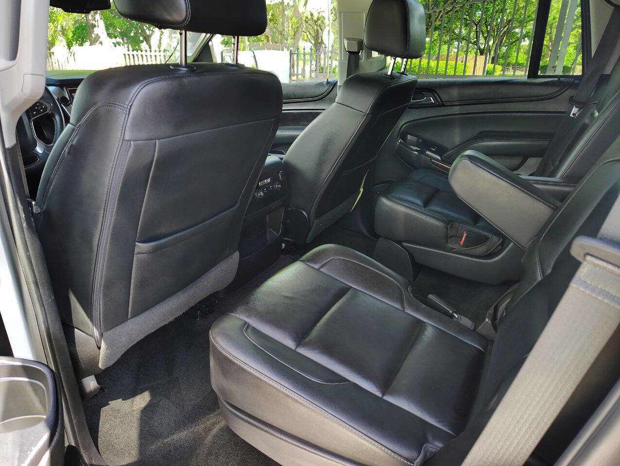 Used 2018 Chevrolet Tahoe LT image 11