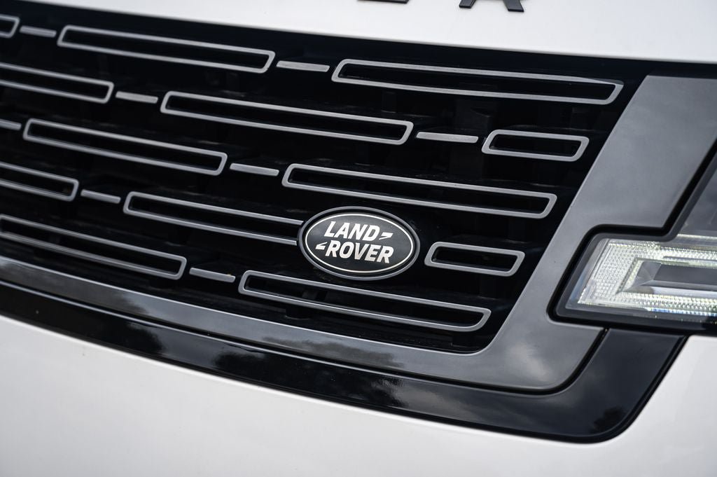 Used 2024 Land Rover Range Rover SE AWD/4WD image 15