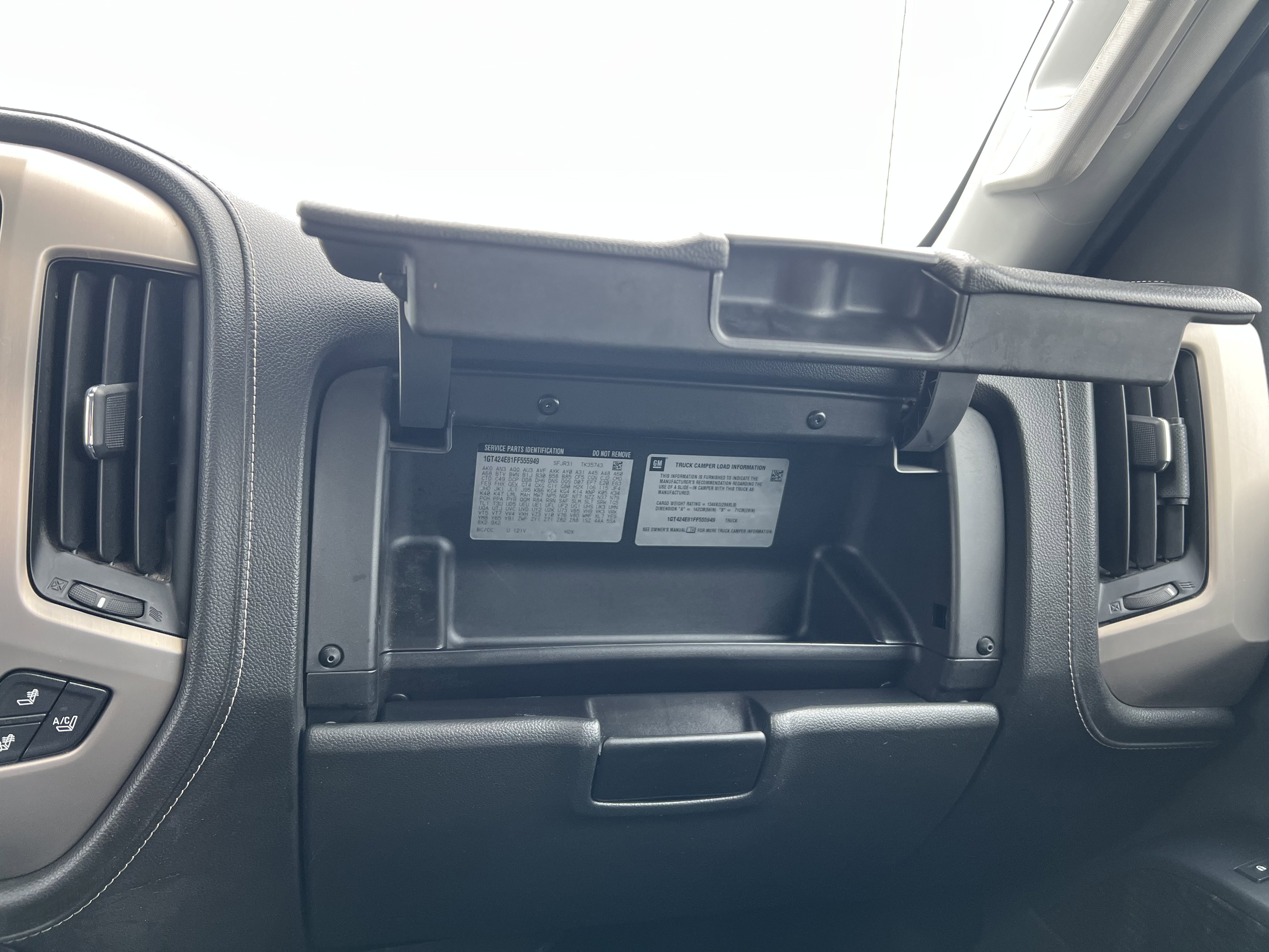 Used 2015 GMC Sierra 3500 Denali w/ Duramax Plus Package image 25