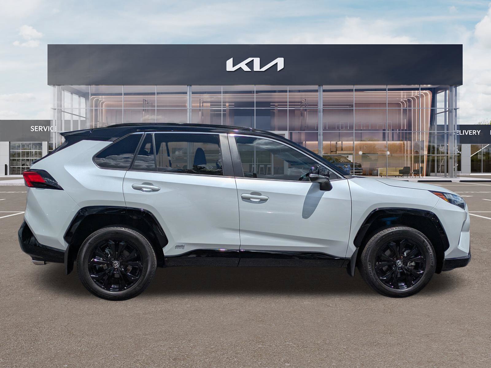 Used 2024 Toyota RAV4 XSE w/ Weather Package AWD/4WD image 3