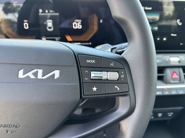 New 2026 Kia K4 FWD image 30