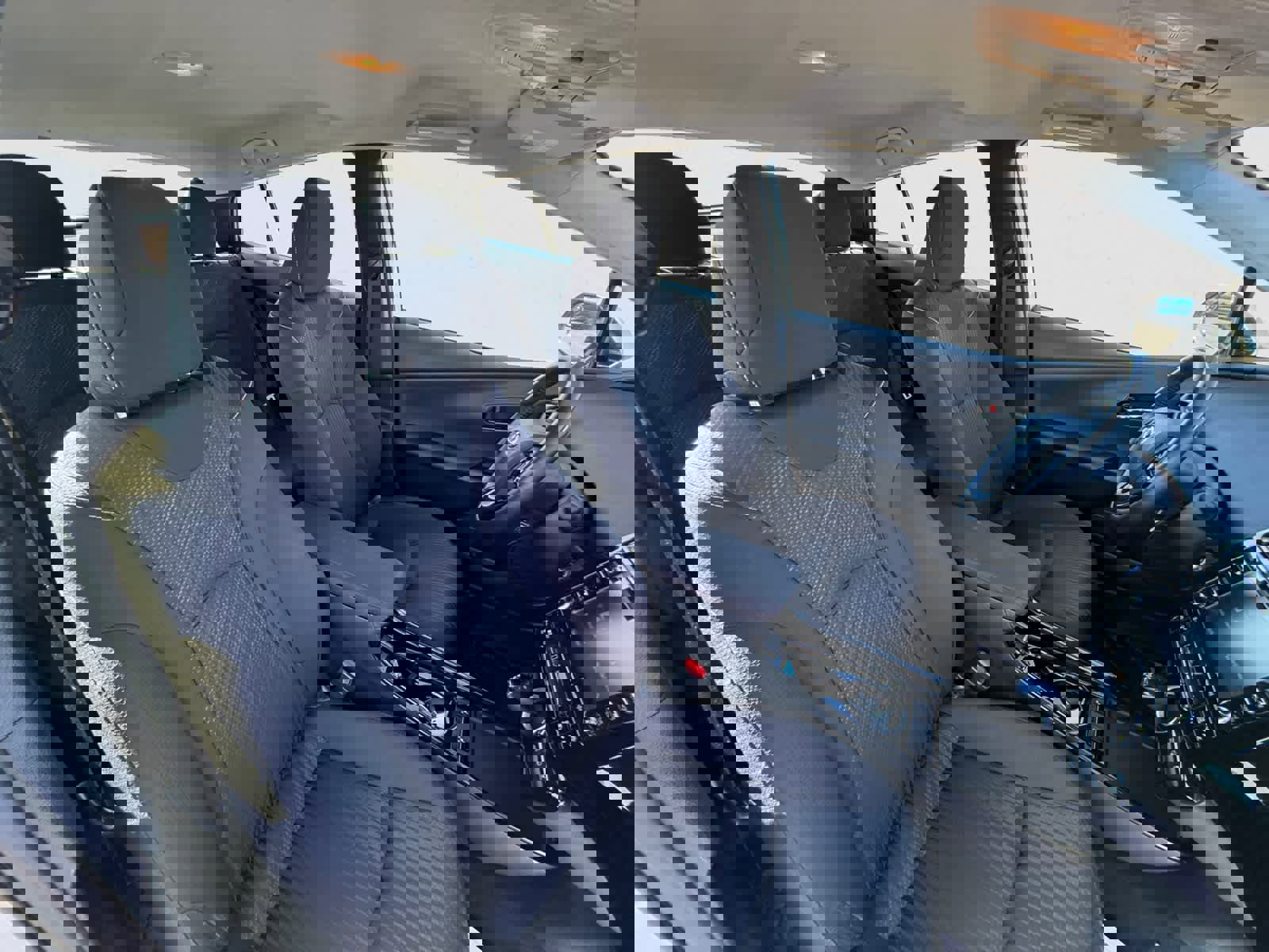 Used 2020 Toyota Prius Prime LE image 16