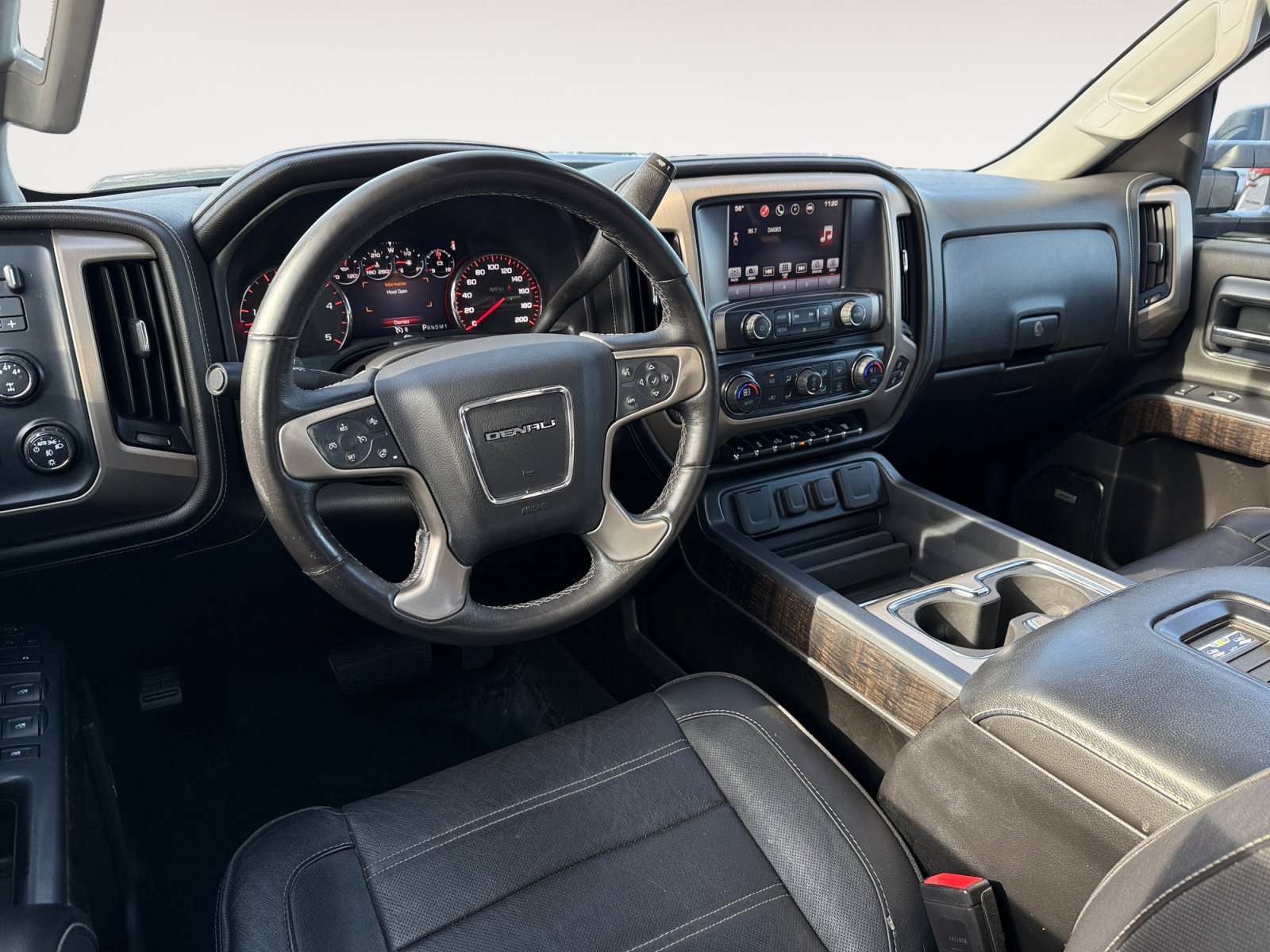 Used 2016 GMC Sierra 2500 Denali image 15
