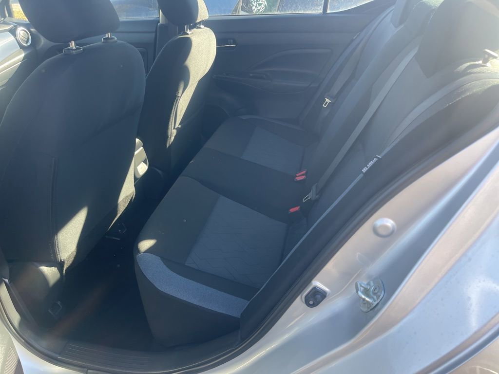 Used 2024 Nissan Versa SV image 9
