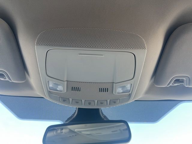 Used 2024 Ford Edge Titanium image 29