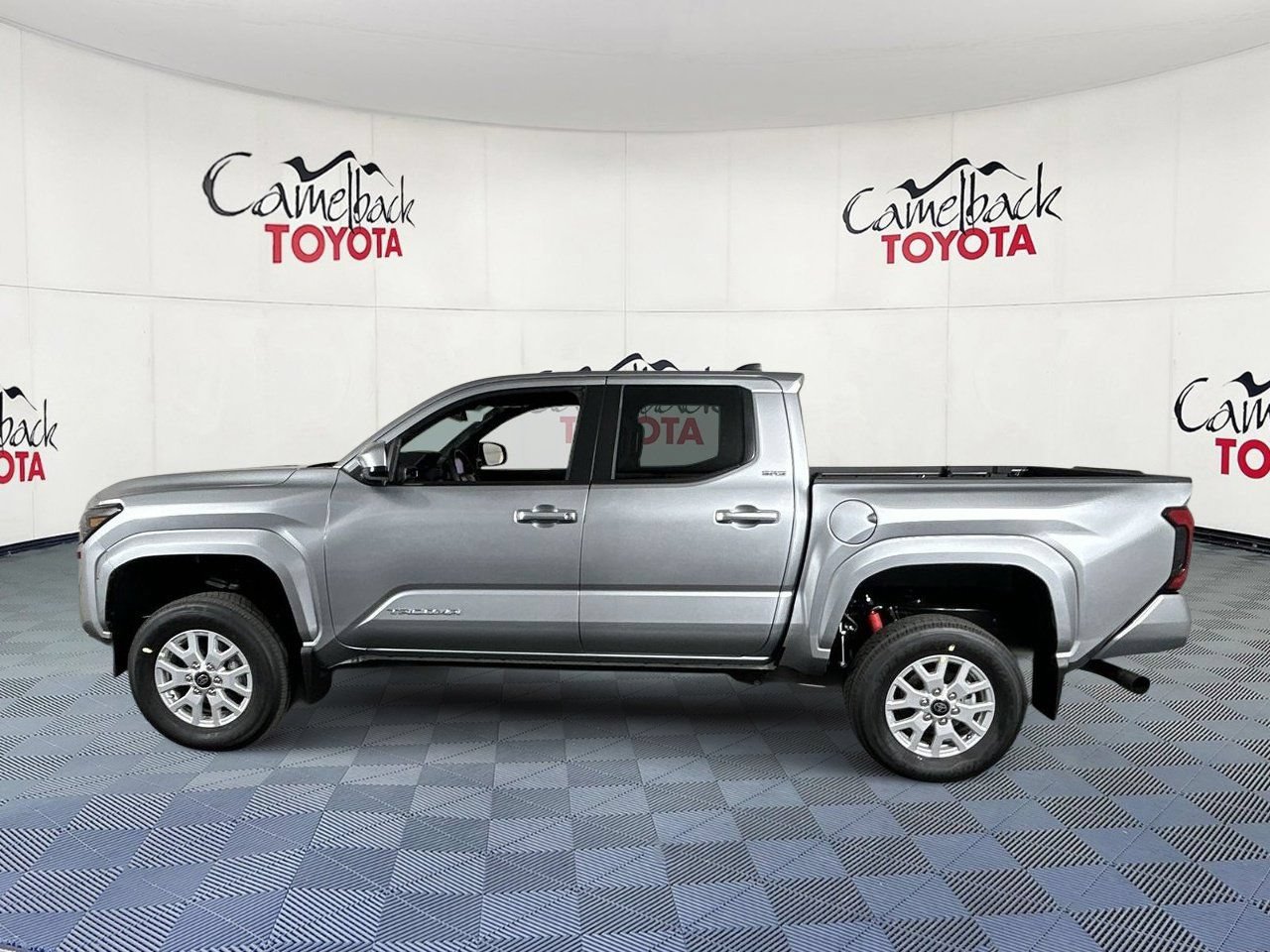 New 2026 Toyota Tacoma SR5 AWD/4WD image 5