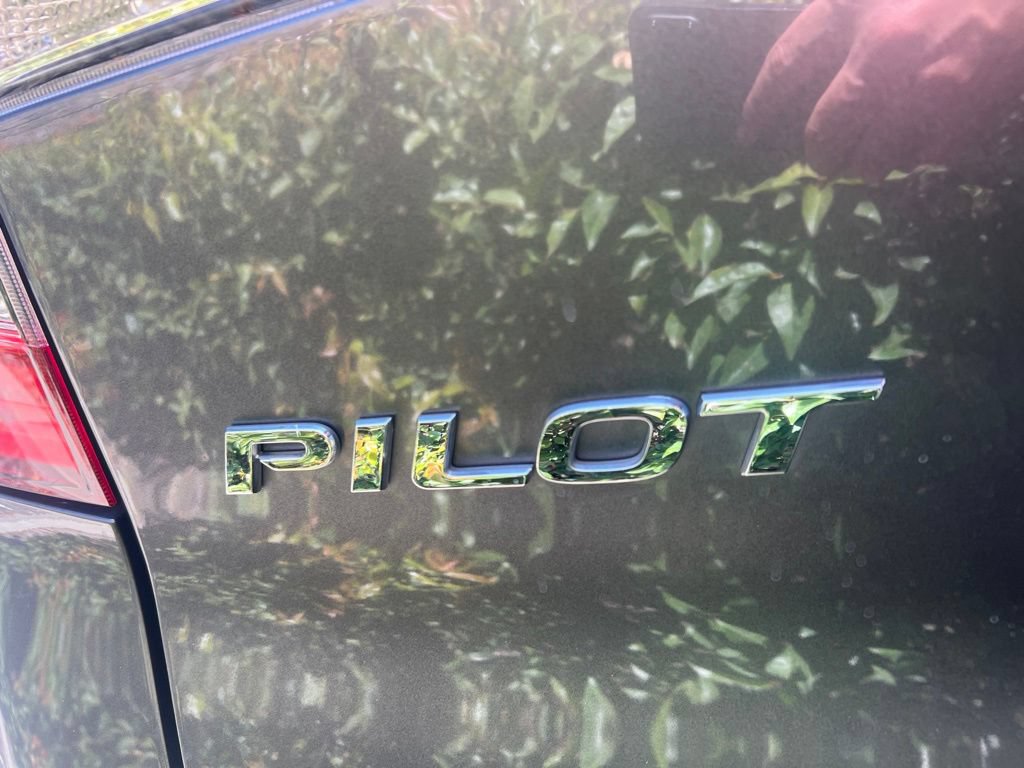 Used 2019 Honda Pilot Touring image 6