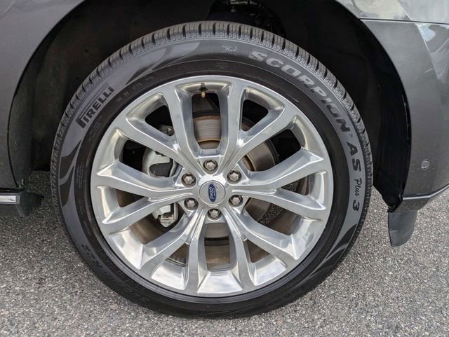 Certified 2019 Ford Expedition Platinum image 11