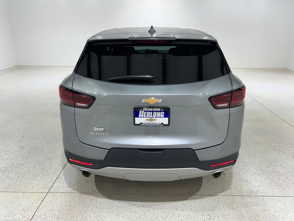 Used 2023 Chevrolet Blazer LT AWD/4WD image 4