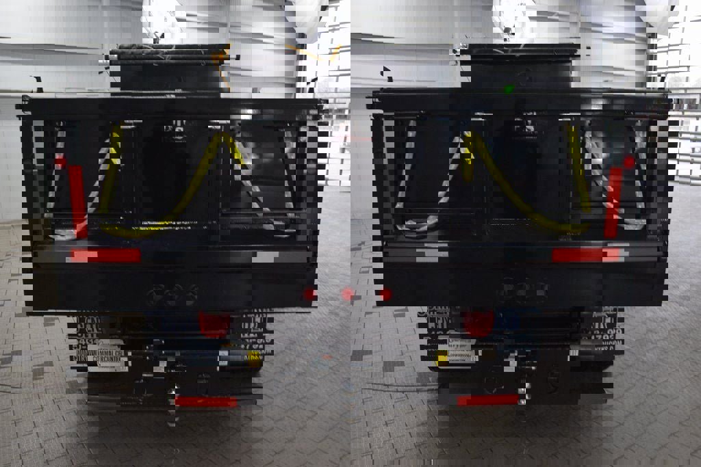 Used 2025 RAM 5500 Tradesman w/ Safety Group image 4