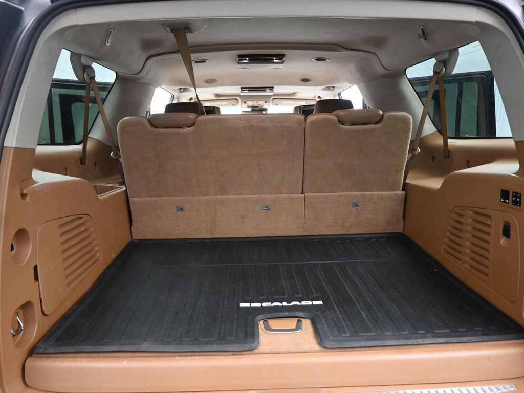 Used 2016 Cadillac Escalade ESV Platinum image 23