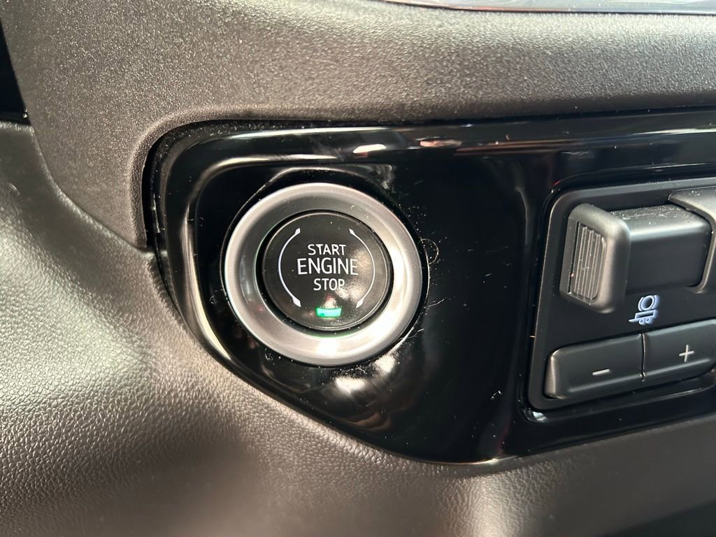 Used 2024 Chevrolet Silverado 1500 LT Trail Boss w/ Convenience Package II image 31