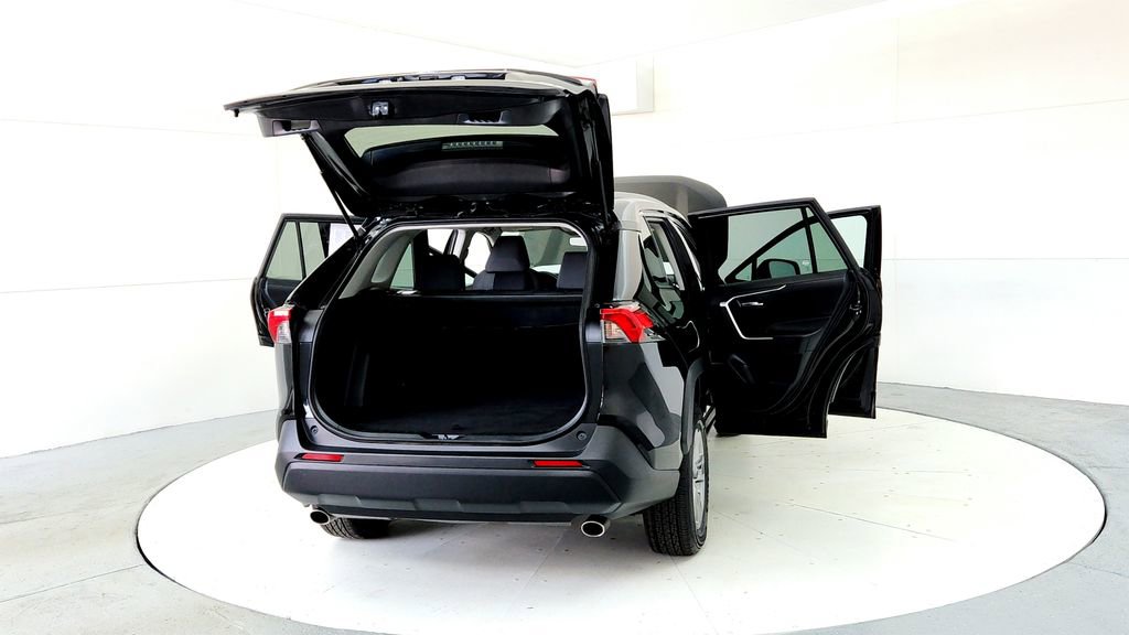Certified 2025 Toyota RAV4 XLE AWD/4WD image 11