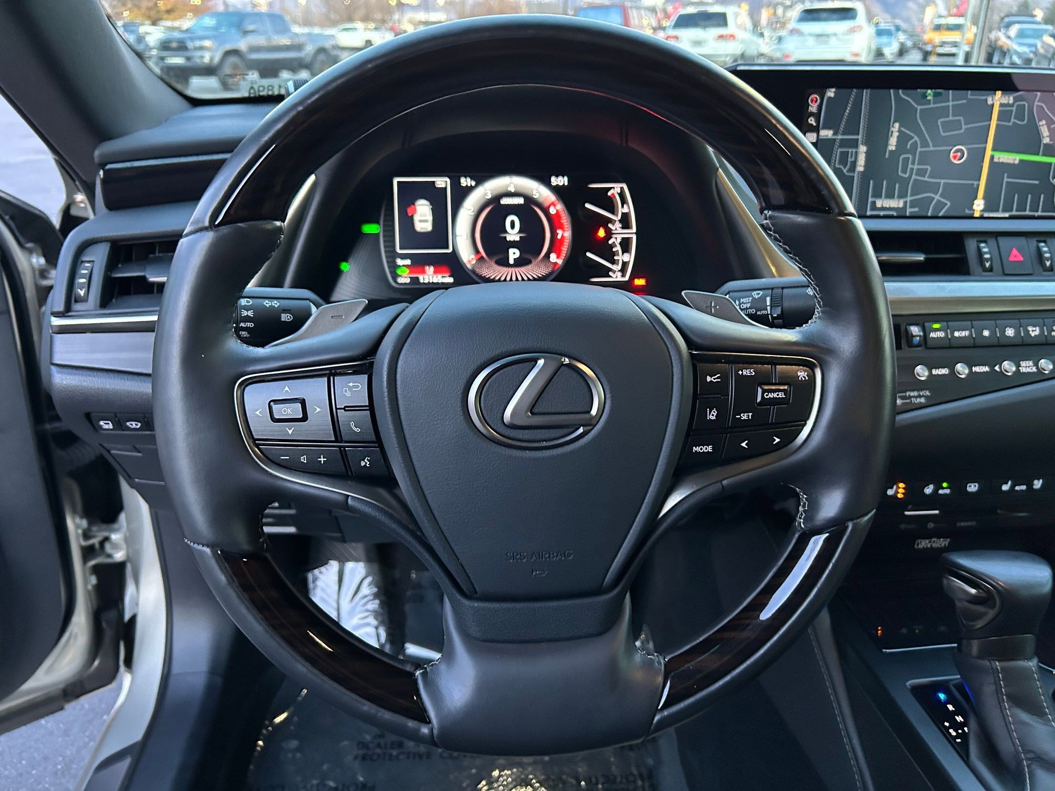 Used 2021 Lexus ES 300h Ultra Luxury image 12