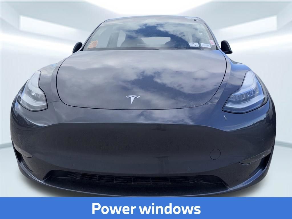 Used 2021 Tesla Model Y Long Range image 18