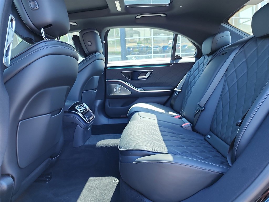 New 2025 Mercedes-Benz S 580 4MATIC Sedan image 13