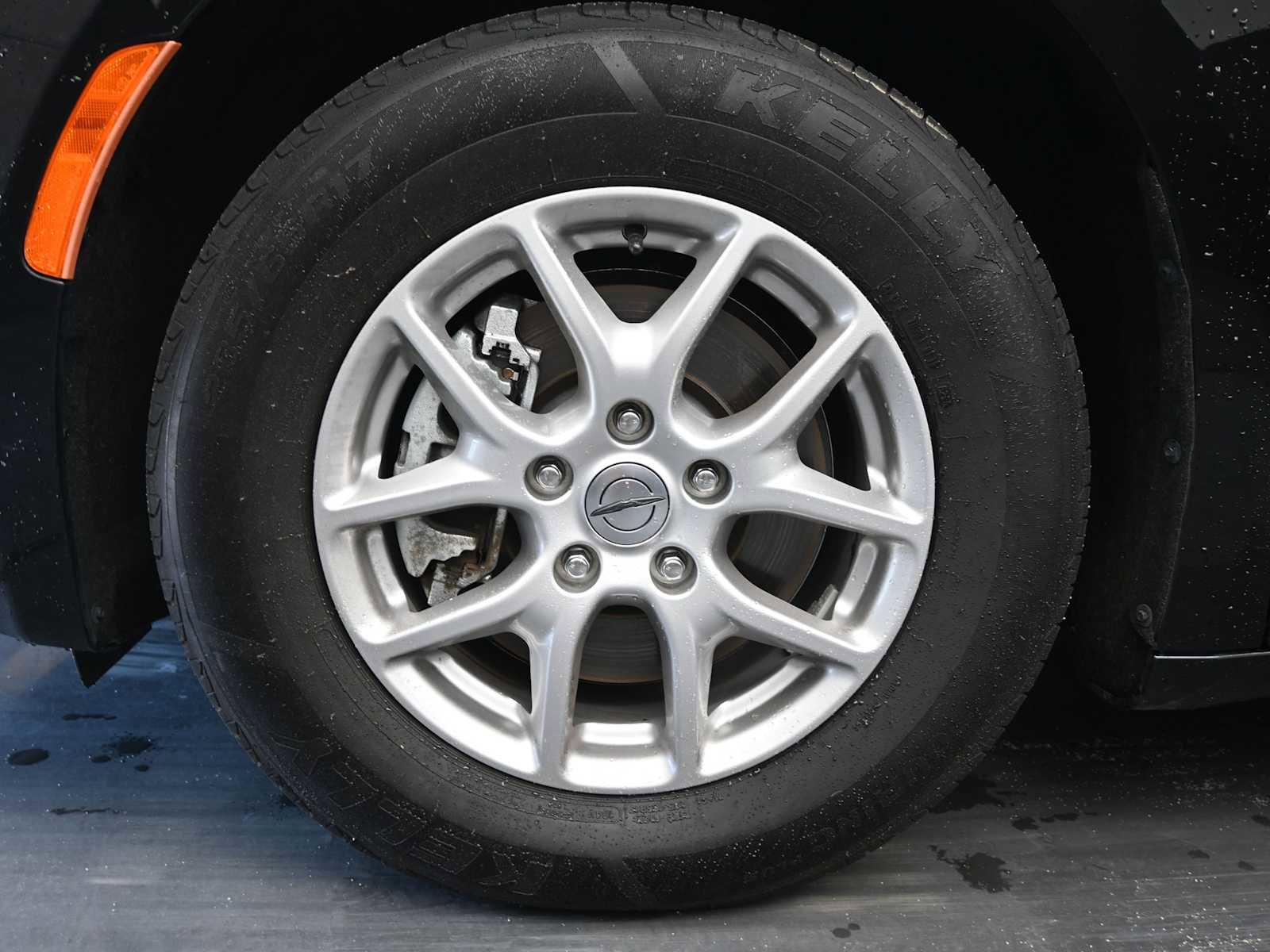 Used 2024 Chrysler Voyager LX FWD image 14