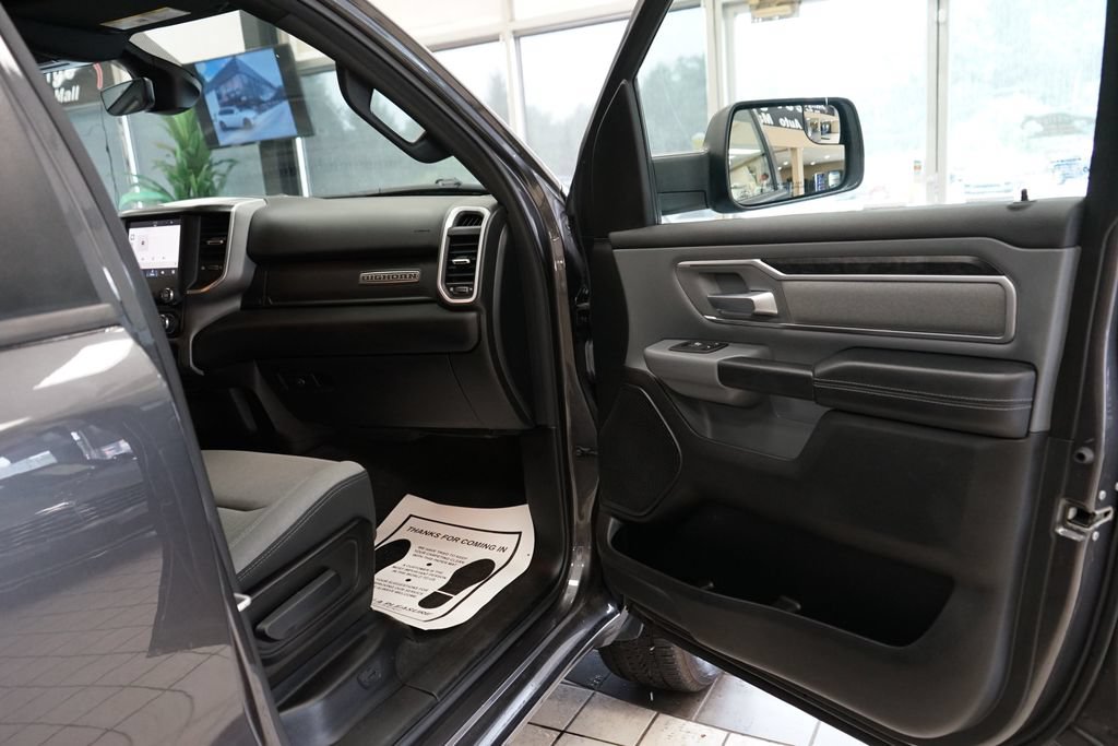 Used 2022 RAM 1500 Big Horn AWD/4WD image 41