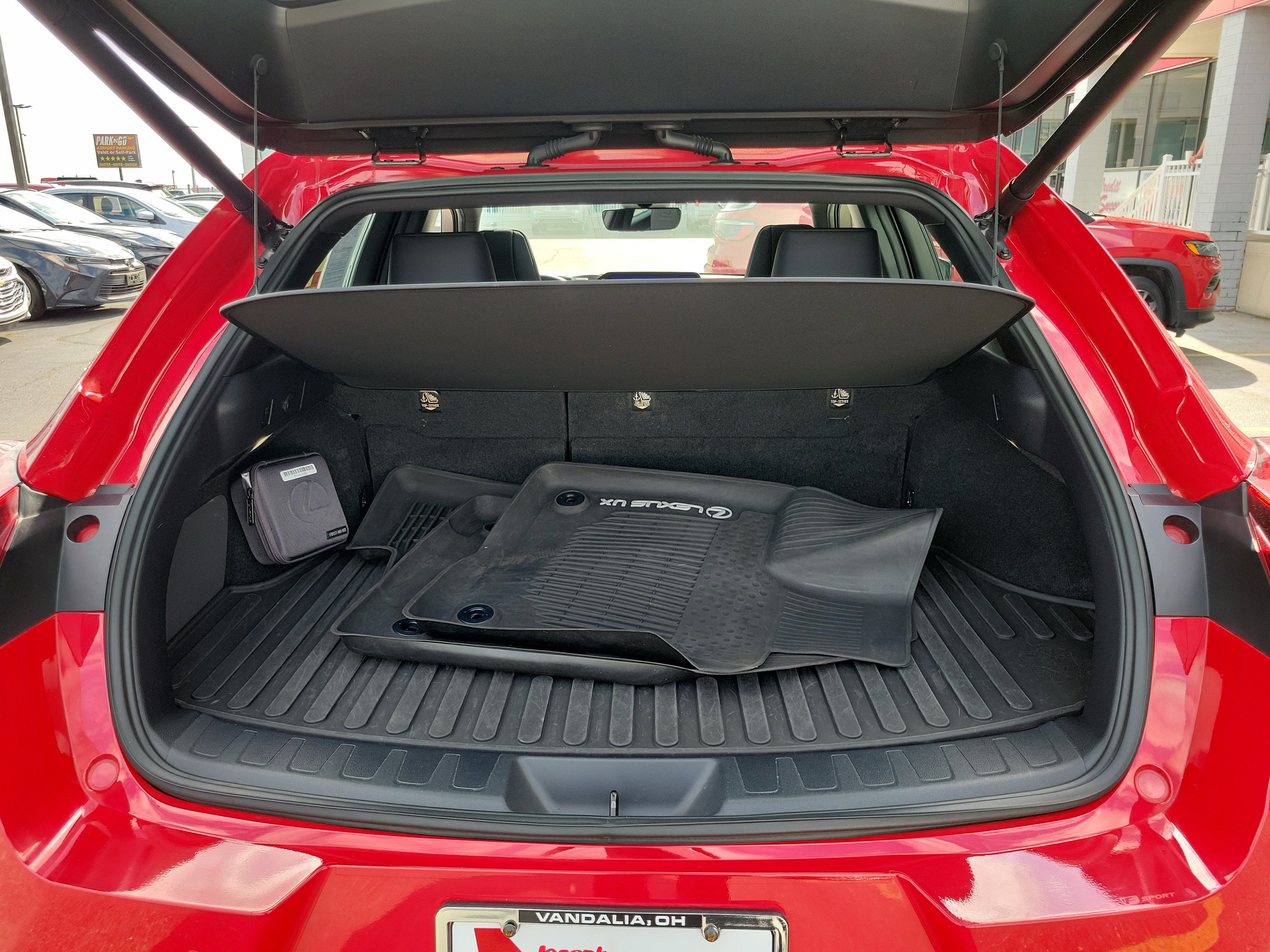 Used 2023 Lexus UX 250h F Sport AWD/4WD image 8