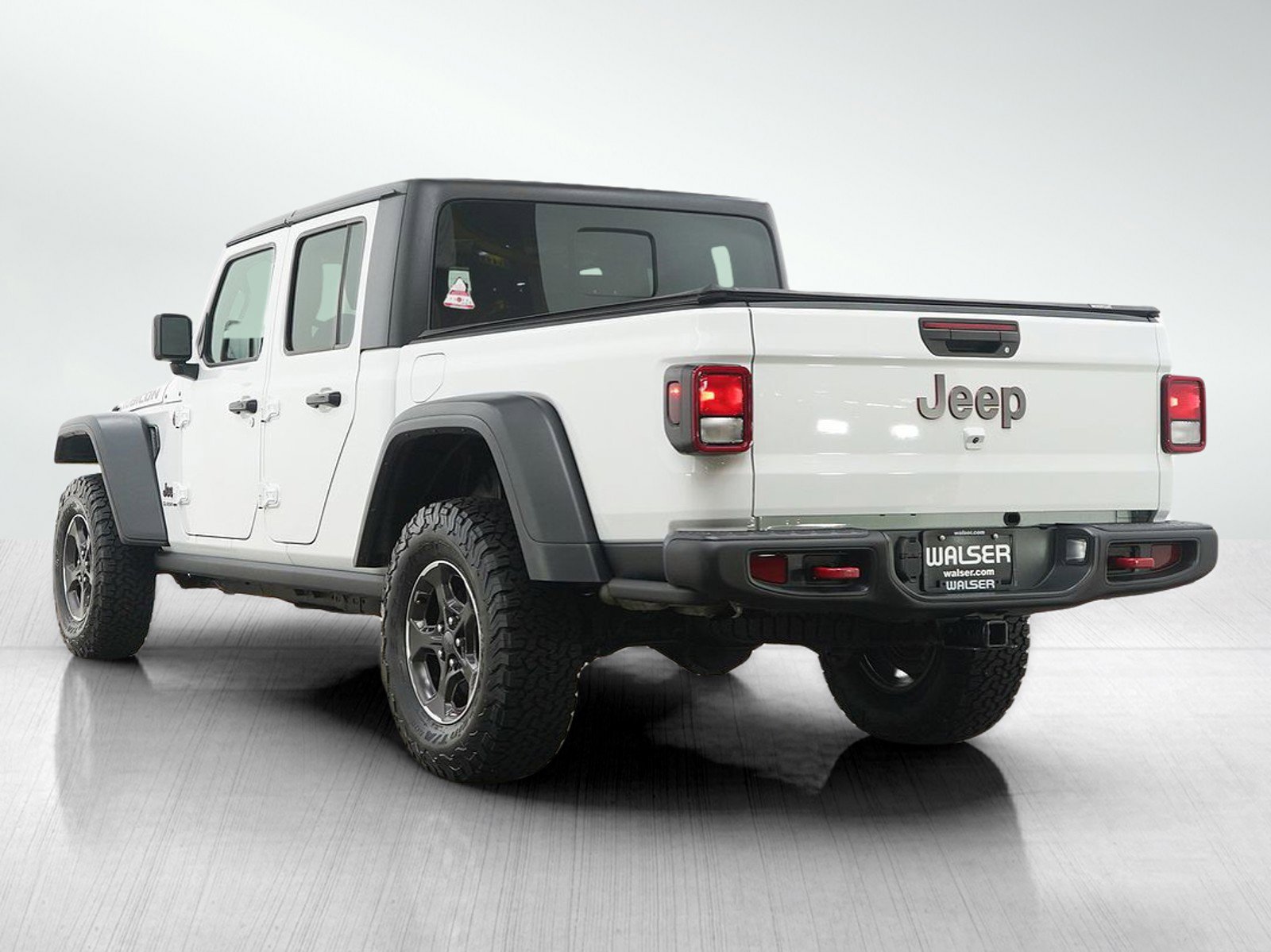 Used 2022 Jeep Gladiator Rubicon w/ Cold Weather Group image 3