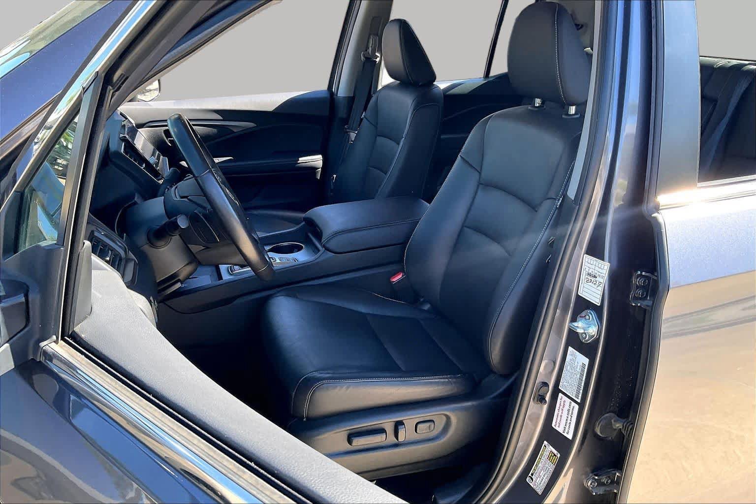 Used 2025 Honda Ridgeline RTL image 8