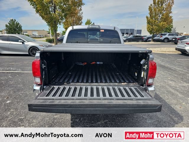 Used 2018 Toyota Tacoma TRD Off-Road AWD/4WD image 12