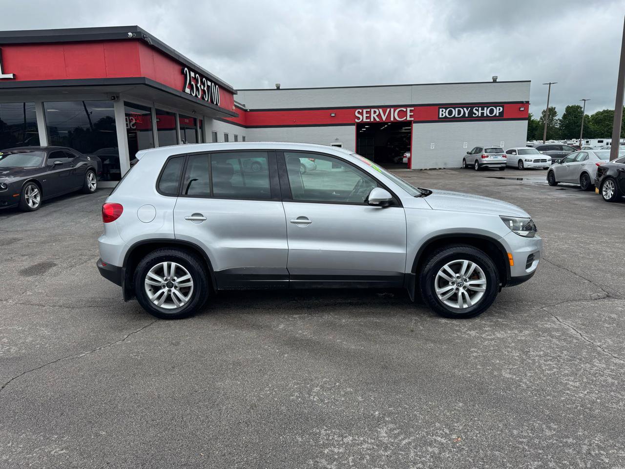 Used 2013 Volkswagen Tiguan S AWD/4WD image 2