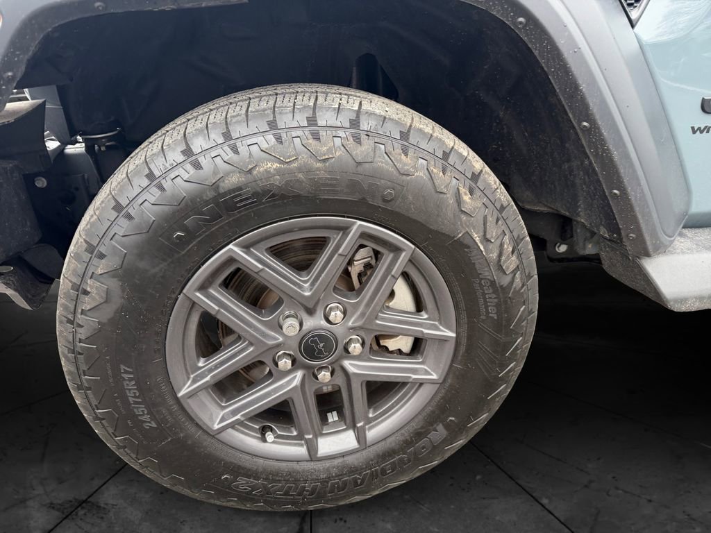 Used 2024 Jeep Wrangler Sport S image 14