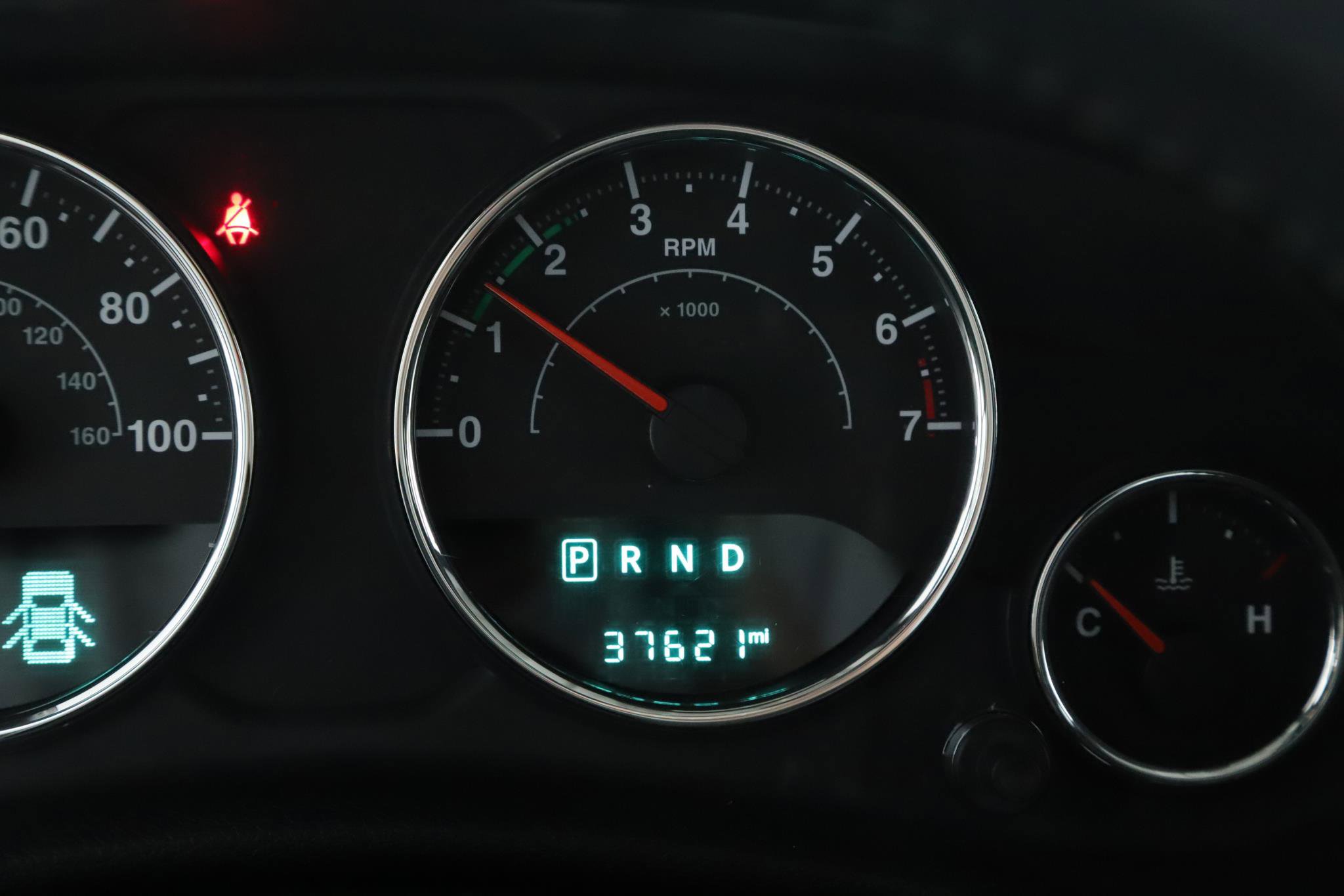 Used 2017 Jeep Wrangler Unlimited Sahara w/ Connectivity Group AWD/4WD image 9
