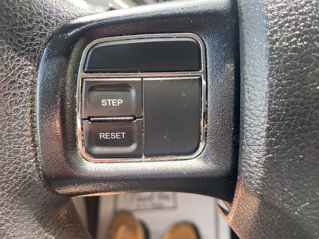 Used 2019 Dodge Grand Caravan SE FWD image 16