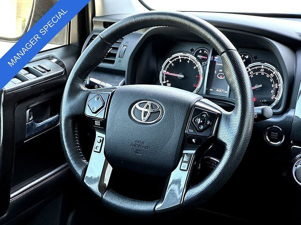 Used 2023 Toyota 4Runner TRD Off-Road Premium w/ Off Road Premium Plus Package AWD/4WD image 30