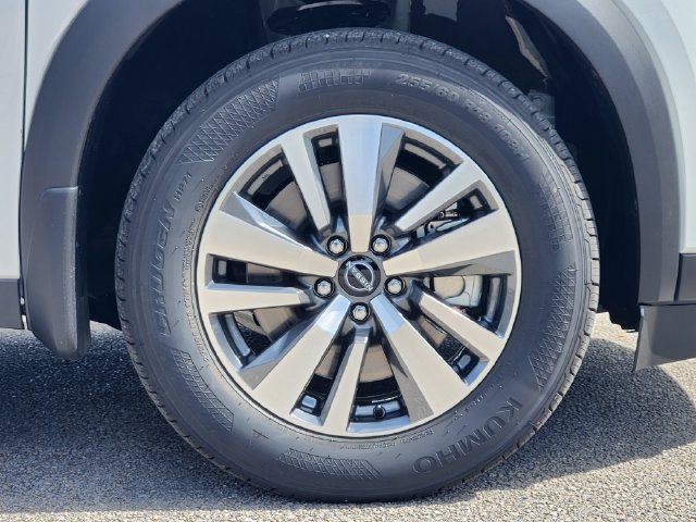 New 2026 Nissan Pathfinder SL FWD image 10