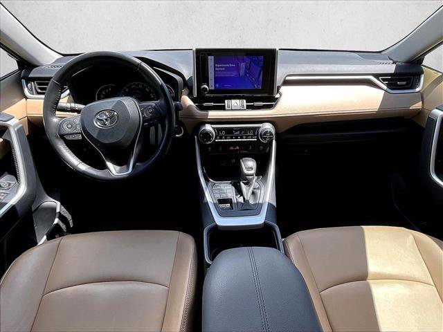 Used 2025 Toyota RAV4 XLE Premium w/ Weather Package AWD/4WD image 15
