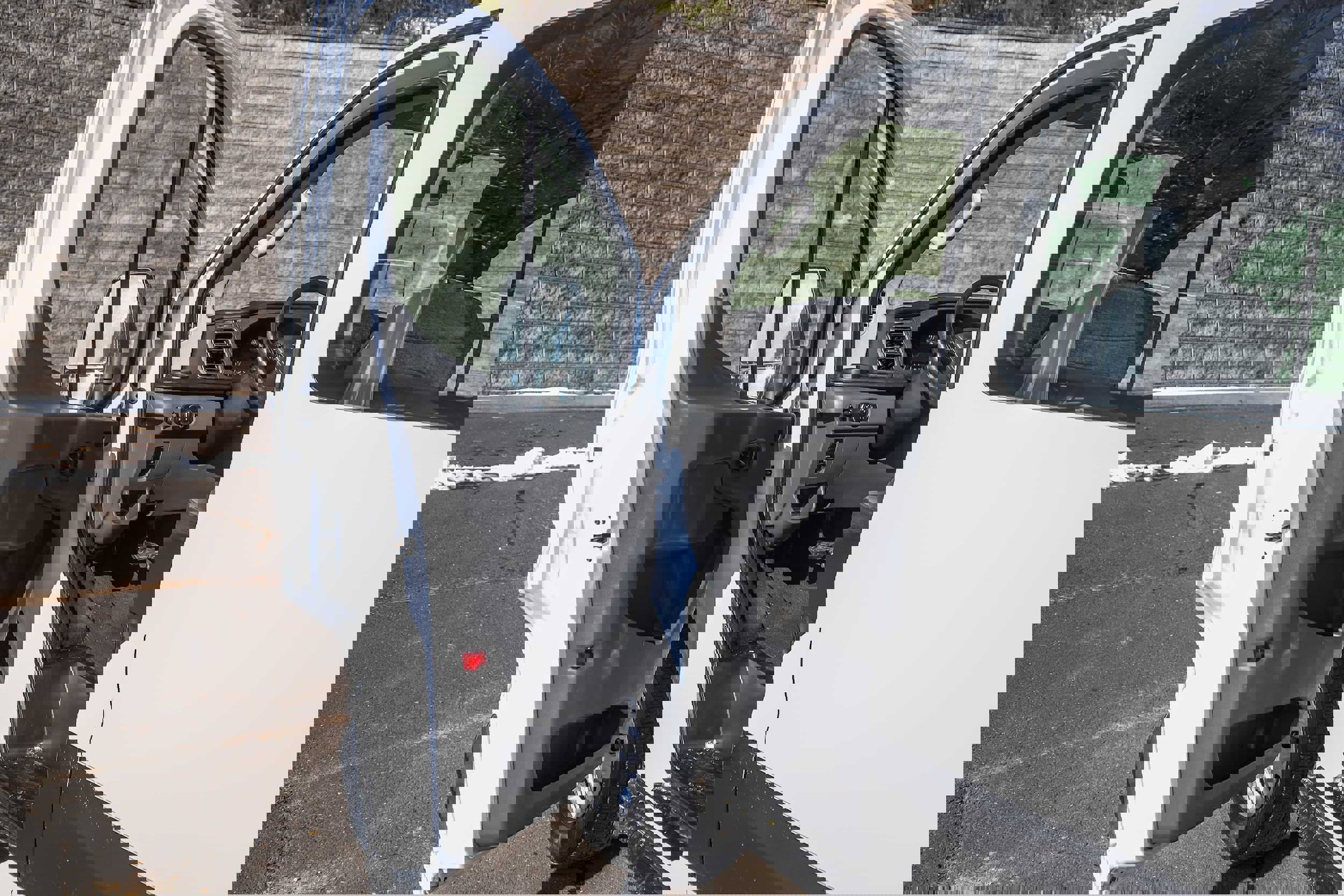 Used 2021 Ford Transit 350 XLT image 23