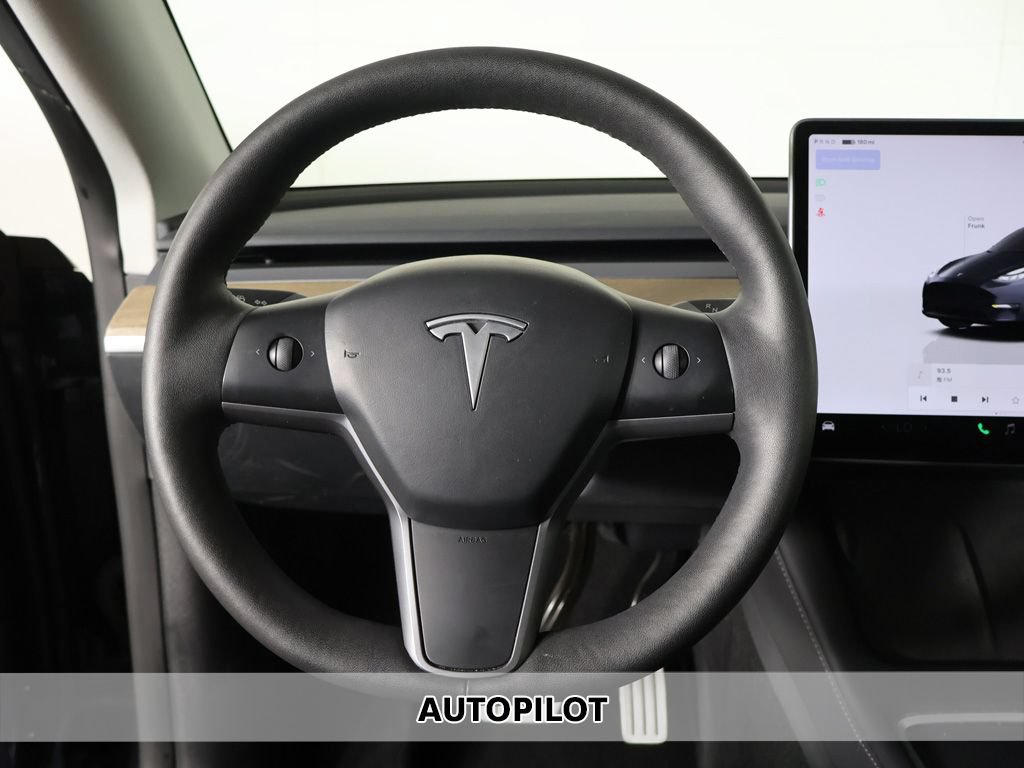 Used 2023 Tesla Model Y Performance AWD/4WD image 3