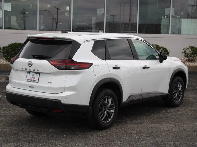 Certified 2025 Nissan Rogue S AWD/4WD image 10