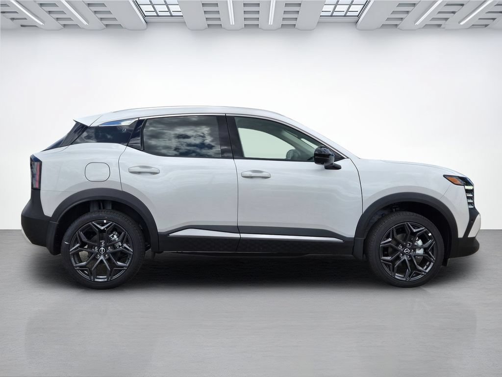 New 2026 Nissan Kicks SR AWD/4WD image 3