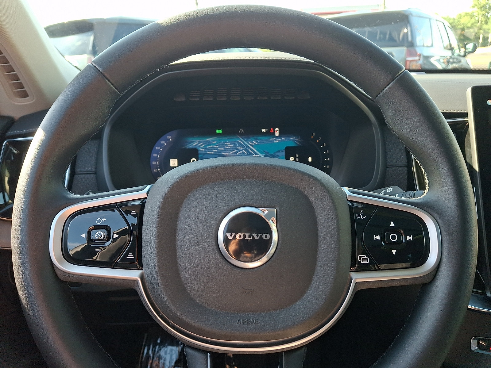 Used 2025 Volvo XC90 B6 Plus AWD/4WD image 21