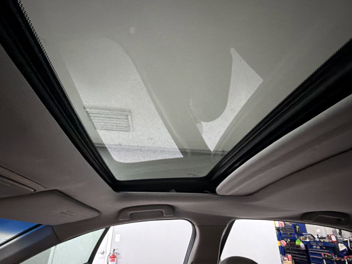 Used 2011 Honda Accord EX image 23