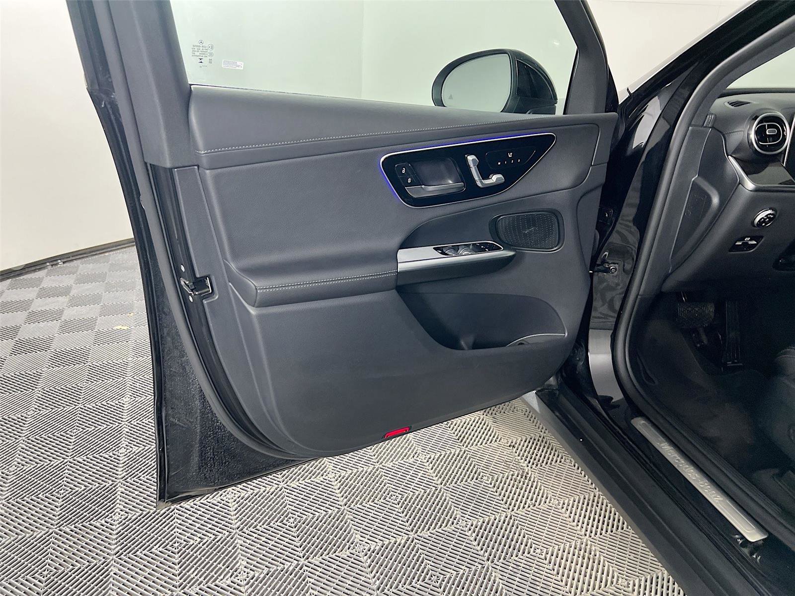 Certified 2023 Mercedes-Benz GLC 300 4MATIC image 15