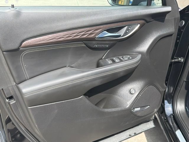 Used 2023 Buick Envision Avenir AWD/4WD image 17