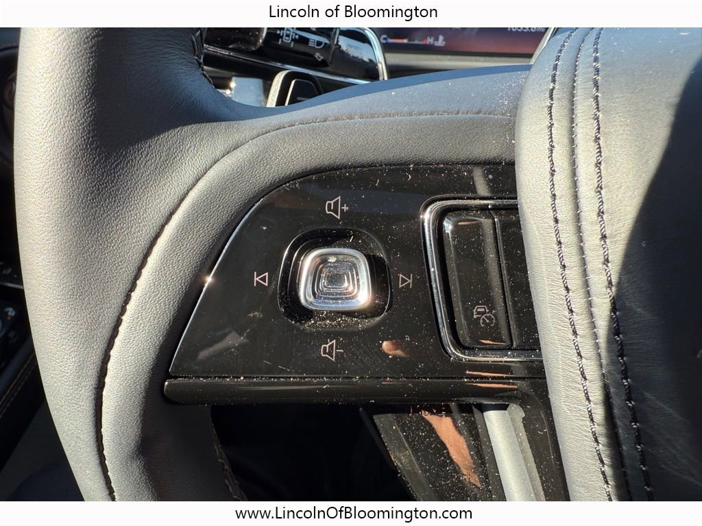 New 2025 Lincoln Aviator Black Label image 46