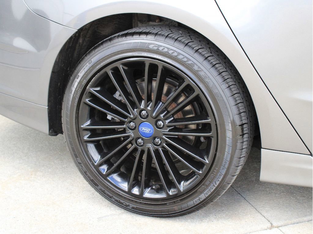 Used 2014 Ford Fusion SE w/ Equipment Group 202A FWD image 37